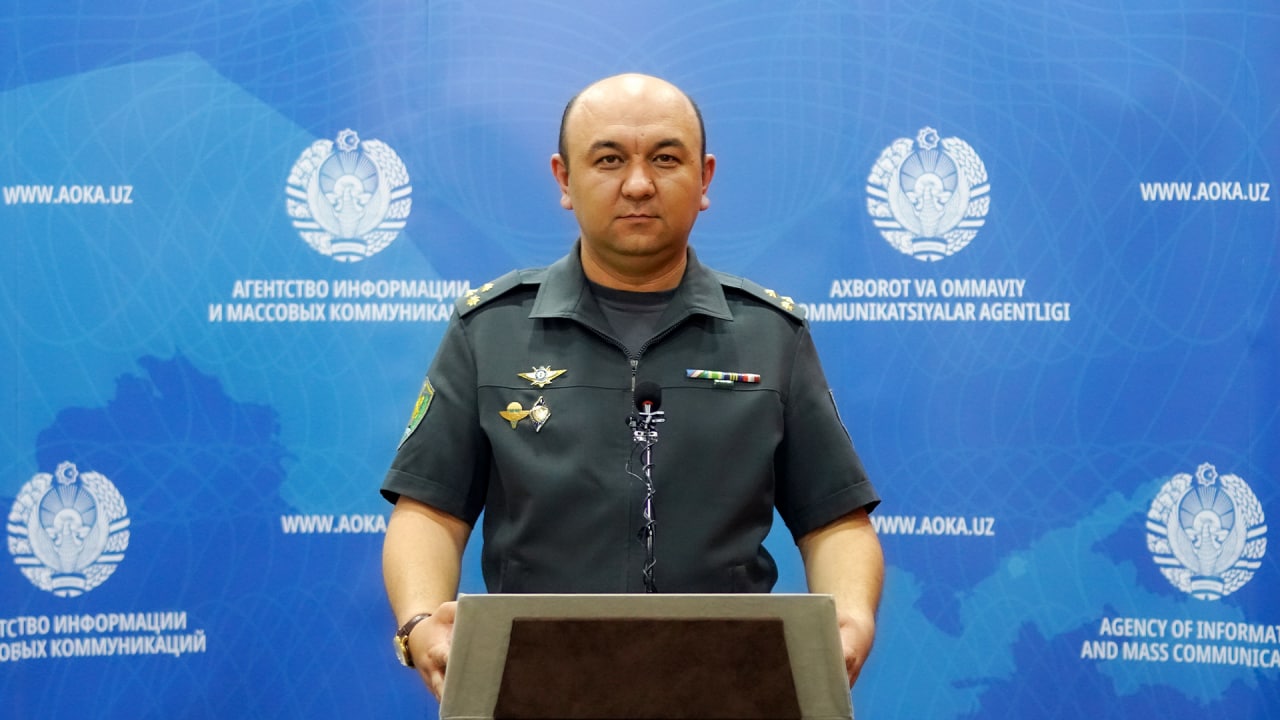 Kotarilgan liboslar porno onlayn